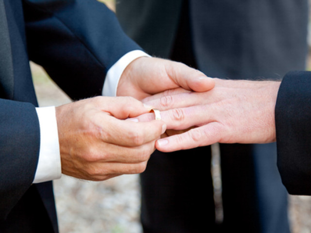 Čeští evangeličtí faráři mohou žehnat svazkům lidí stejného pohlaví
