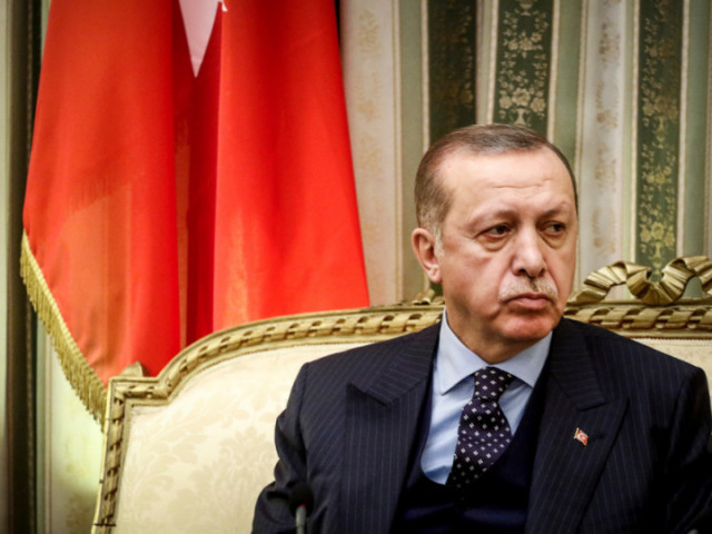Sultán na Bosporu asi zůstává. Erdogan podle průběžných výsledků obhájil post tureckého prezidenta