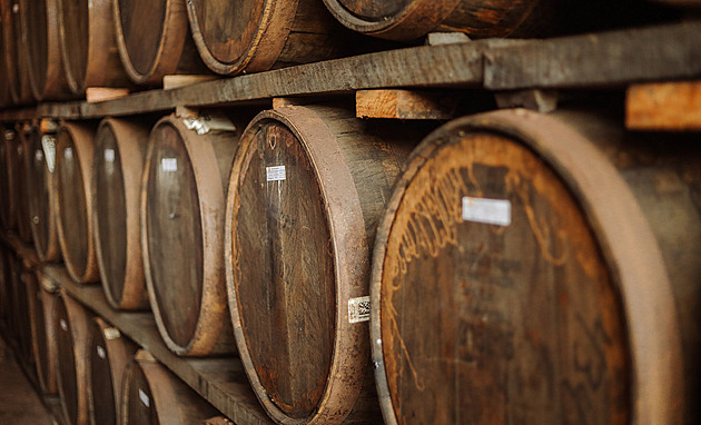 Tajemství chuti je skryto v sudech. Filipínský rum využívá aroma bourbonu