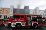 Při požáru osmipatrového domu v Římě zemřel nejméně jeden člověk, devět utrpělo zranění