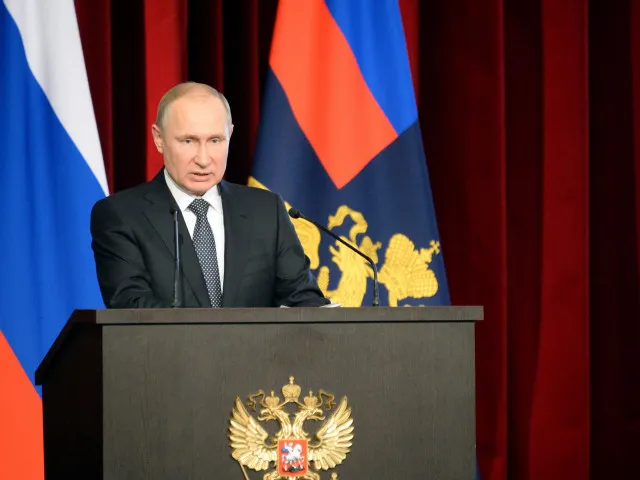 Éterem zněl falešný Putinův projev. Vyzýval k evakuaci a mobilizaci