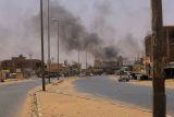‚Jsme ve skutečném pekle.‘ V Súdánu znovu zesílily boje, Cahrtúm čelí bombardování