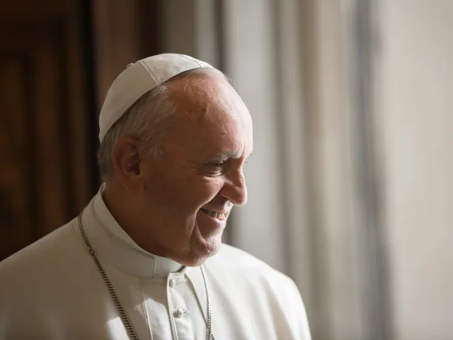 Papež podstoupí operaci střev, zůstane pak několik dní v nemocnici