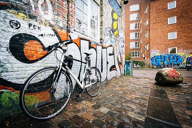 Válka gangů v Kodani. Starostka žádá turisty, aby ve městě nekupovali drogy