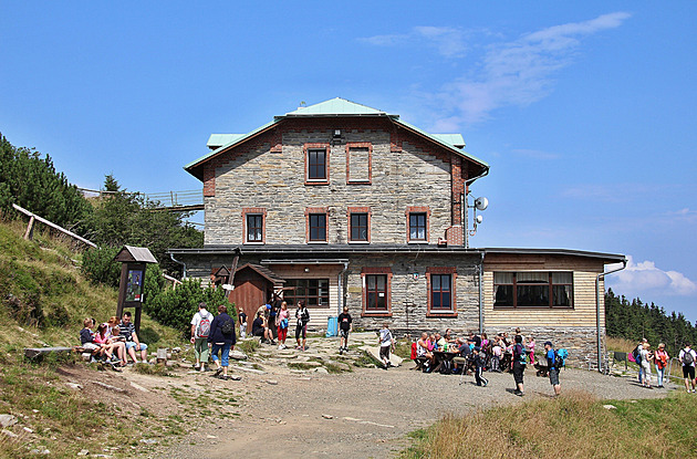Klostermannova chata patří mezi horské skvosty, pro lidi byla před válkou levnější