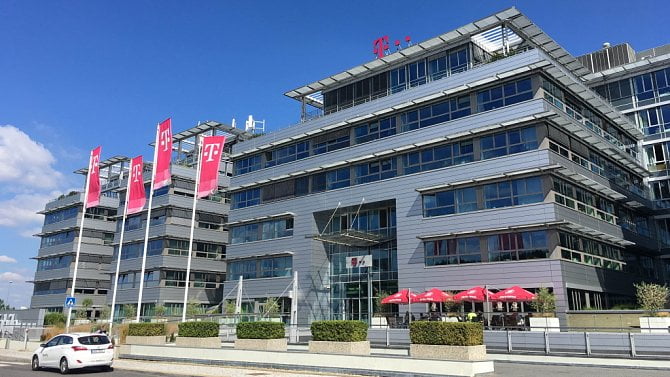 Český T-Mobile hledá nového šéfa, ten současný míří do vedení Deutsche Telekomu