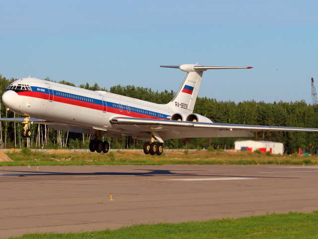 Sabotéři zničili bombami letadla na „přísně střeženém“ ruském letišti, hlásí ukrajinská rozvědka