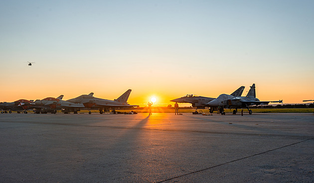VIDEO: Podívejte se na definitivní rozloučení letounů z letošních Dnů NATO