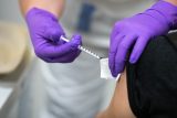 Rizikové kategorie by se měly nechat očkovat na covid-19 co nejdříve, varuje vakcinolog Dražan