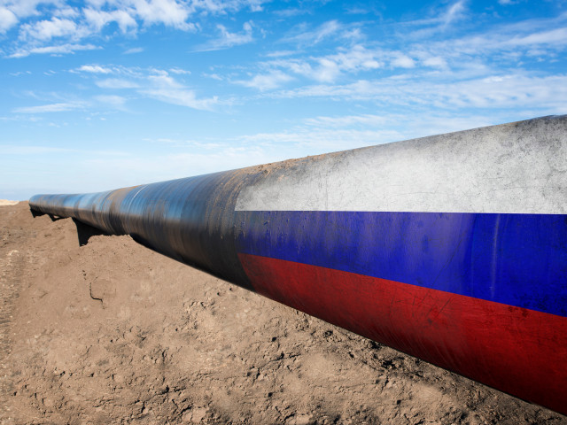 Ruská ropa je navzdory sankcím dražší než ropa ze Západu. A s ruským plynem chce kšeftovat i Německo