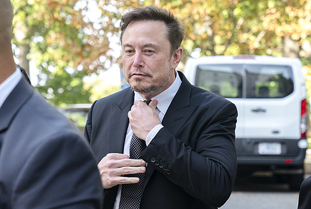 Požadavky odborářů přivedou automobilky k bankrotu, zmínil Elon Musk