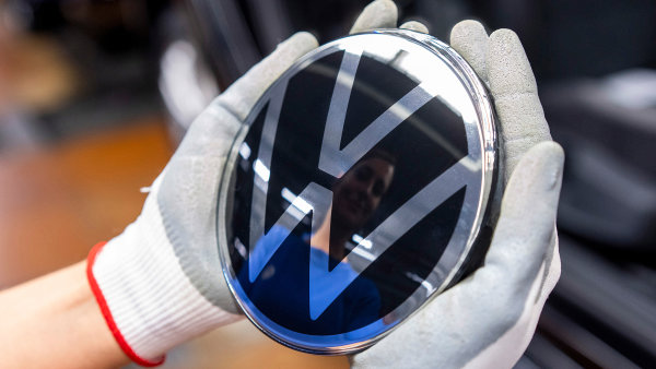 Závody Volkswagenu v Německu stojí. Výrobu ochromila porucha sítě