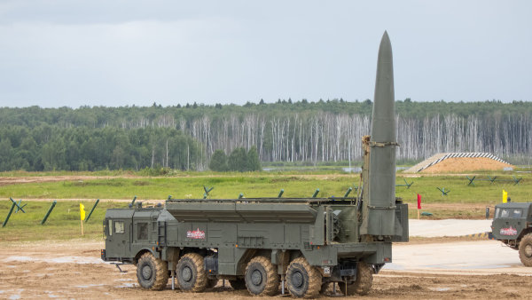 České stroje vyrábí rakety, kterými Rusko útočí na Ukrajinu. Je to dávné dědictví, zní z tuzemských firem
