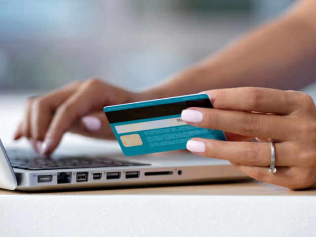 Nástrahy nakupování na online tržištích: Češi naráží na nová pravidla, která je mohou stát peníze