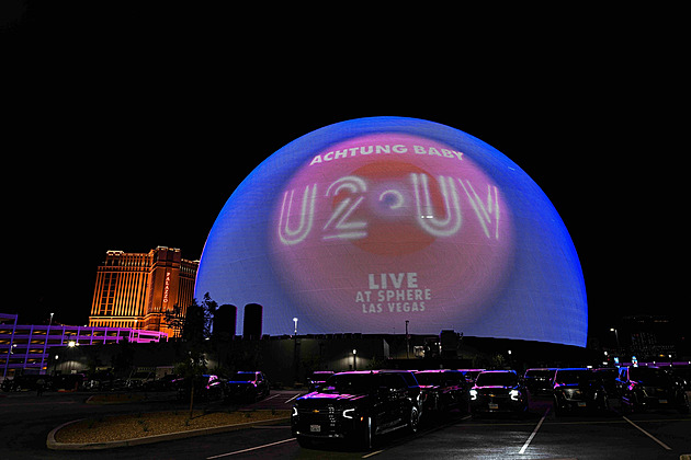 U2 jako první vystoupili v nové hale Sphere, uchvátili zvukem i efekty