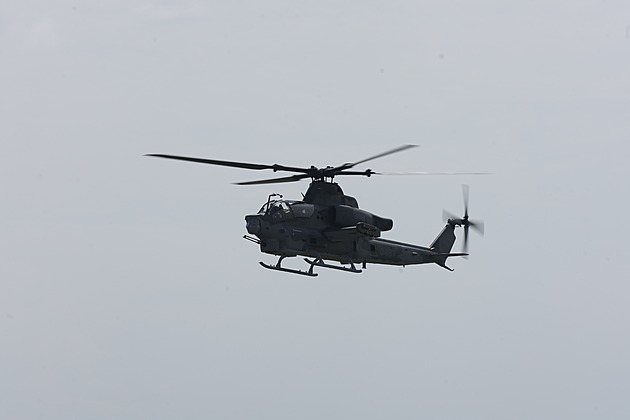 Dorazily další dva bojové vrtulníky Viper a Venom. Česko má šest z dvanácti strojů