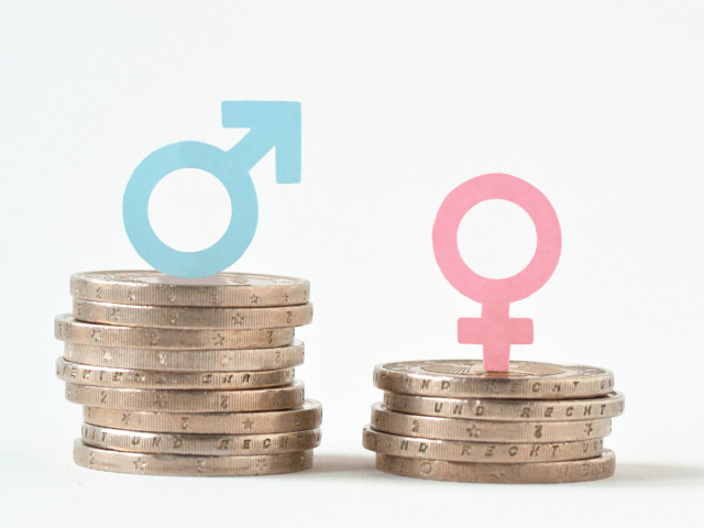 Existuje genderový rozdíl v příjmech? A mohla bych ho vidět?
