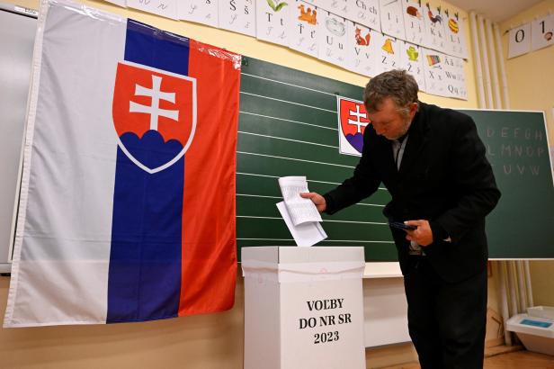 

Ve slovenském parlamentu bude rekordní počet žen. A také v něm zasednou obvinění a konspirátoři

