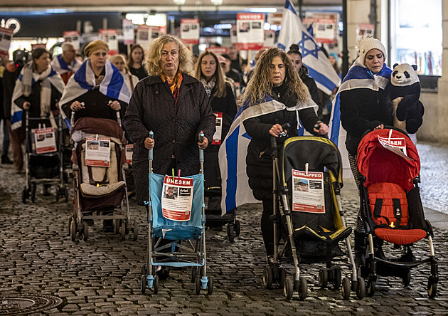 Průvod v Praze připomněl izraelské děti unesené Hamásem