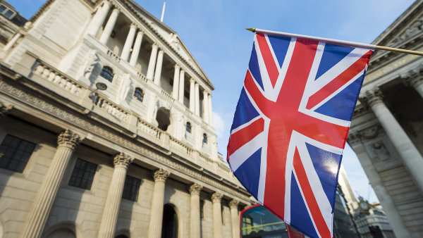 Jestli je Bank of England samolibá, jaká je pak naše ČNB? A kdo ji kontroluje?