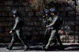 Při střeleckém útoku v Jeruzalémě zemřeli dva lidé. V zemi panuje napětí kvůli konfliktu s Hamásem