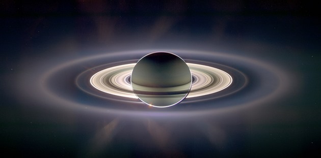 Saturnu v roce 2025 zmizí prstence, pak se však zase vrátí