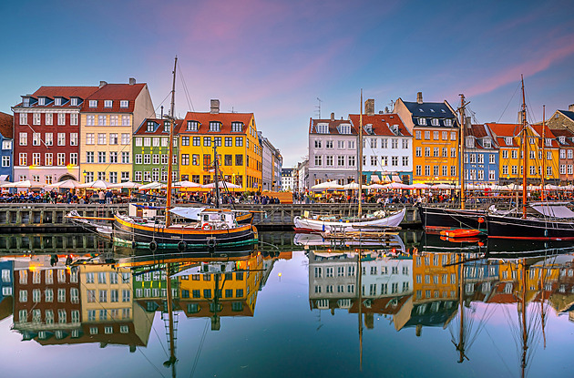 Kodaň, město jako z pohádky. Je v čele žebříčku štěstí a lze tu zažít stav beztíže