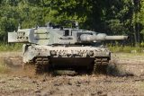 Česko může od Německa získat patnáct tanků Leopard 2A4 za pomoc Ukrajině. Jednou tolik nabízí k odkupu