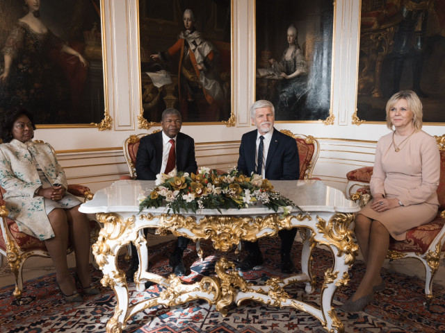 Pavel na Hradě přivítal prezidenta Angoly. Země má zájem o spolupráci v obraně nebo zemědělství