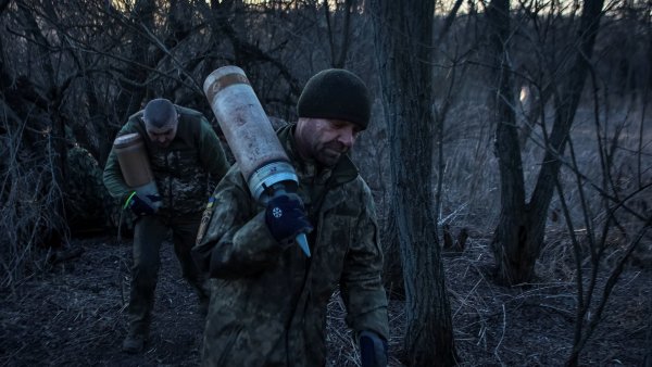 Ukrajinci zaútočili raketomety HIMARS na cvičiště v Doněcké oblasti. Zemřelo nejméně 60 ruských vojáků