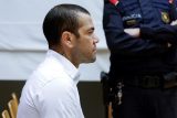 Fotbalista Alves půjde na 4,5 roku za mříže, v Barceloně ho odsoudili za sexuální napadení