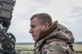 ONLINE: Nedostatek vojáků jako největší problém Ukrajinců. Chybí i zbraně, popisují lidé na frontě