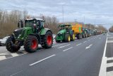 Traktory zablokovaly hraniční přechod v Hodoníně. Další míří k Hoře Svatého Šebestiána