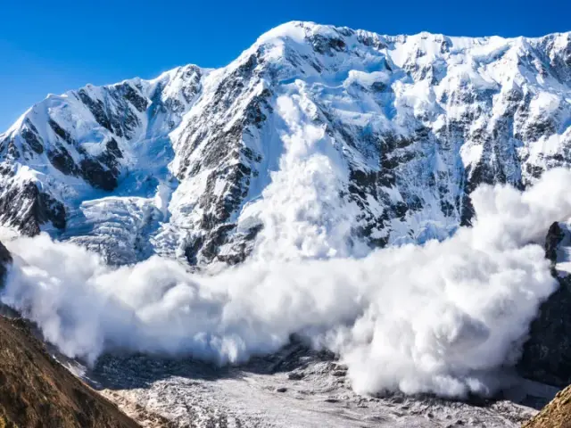 Čtyři lyžaři z Česka zahynuli při pádu laviny v Kyrgyzstánu