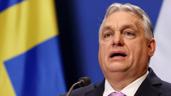 Konec průtahů? Maďarsko dnes schválí vstup Švédska do NATO, prohlásil Orbán