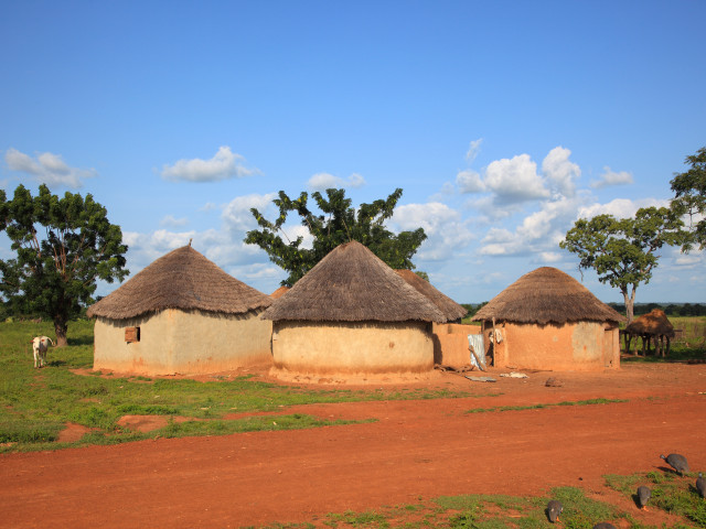 Na 170 vesničanů „popravili“ při útocích na severu Burkiny Faso neznámí útočníci