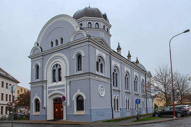 Válka, požár, povodeň a záchrana. Synagoga v Uherském Hradišti opět vzkvétá