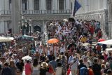 Benátky zavádí poplatek pro turisty, kteří nejsou ubytovaní ve městě. Za vstup zaplatí pět euro