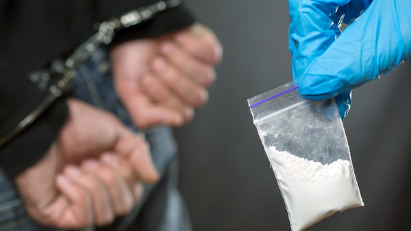 Propadne se do fentanylového chaosu i Evropa? Varovná znamení nehledejme v USA, ale v Afghánistánu