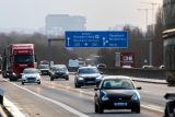 Zákaz jízdy autem o víkendu. Německý ministr vystrašil řidiče možným opatřením pro snížení emisí