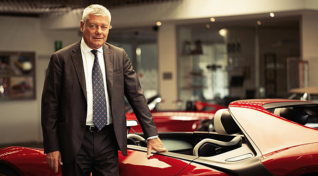 Zemřel šéf slavného studia Pininfarina, jež obléklo Zetor, Ferrari i Mattoni