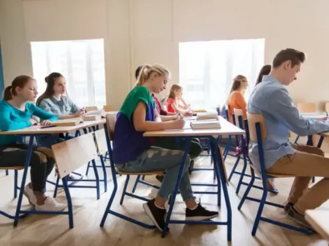 Přijímačky na gymnázium: učitelka dětem zkrátila čas na test z matematiky