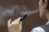 ‚Rozhodnutí zdravého rozumu.‘ Turín zakázal kouření na veřejnosti, pokud je v dosahu pěti metrů člověk
