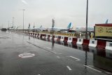 V Ománu mají záplavy 18 obětí. Dubaj byla zaplavená po kotníky a mezinárodní letiště přerušilo provoz