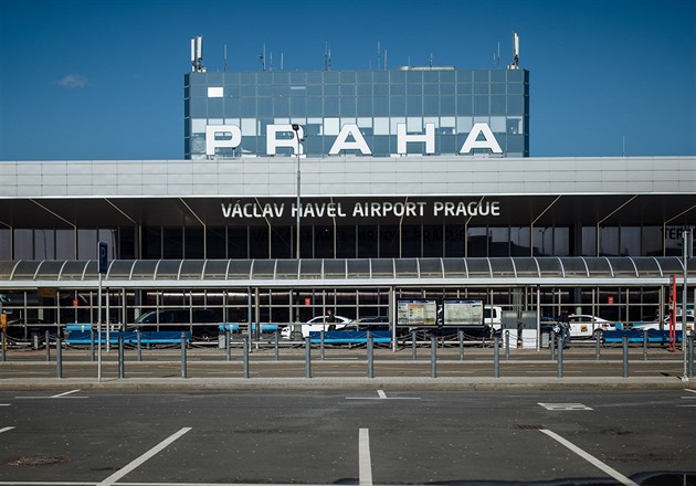 Letiště v Česku odbavila o třetinu víc pasažérů. Většinu z nich z Ruzyně