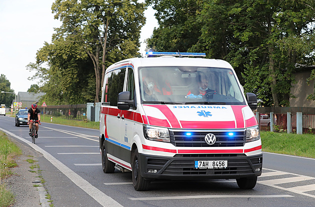 KOMENTÁŘ: Převoz pacienta sanitkou v Praze? Služby jak ze Saturnina