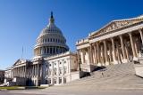 Americký Senát schválil poskytnutí pomoci Ukrajině. Biden má zákon podepsat ještě ve středu