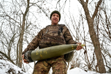 ‚Transfuze v poslední chvíli.‘ Analytik o záchraně Ukrajiny muniční pomocí ze Západu