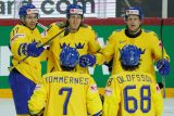 Do patnácti let je ve Švédsku hokej hrou, specializace přichází později, říká útočník Färjestadu Tomášek