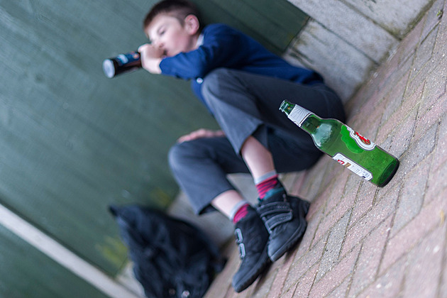 Více než polovina britských dětí pod třináct let pila alkohol, zjistila studie